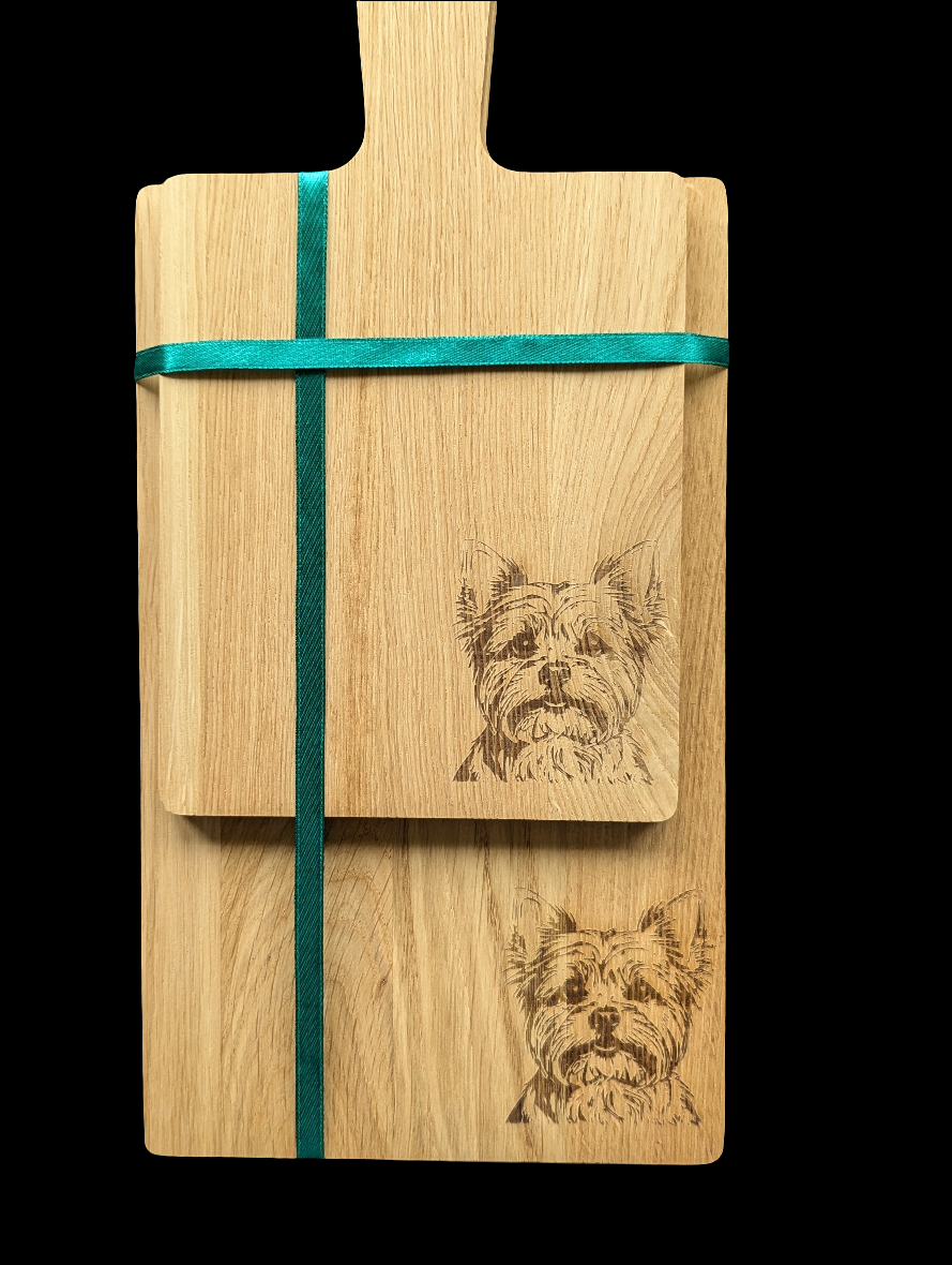 Yorkshire Terrier Oak Chopping Board Set - Close Up