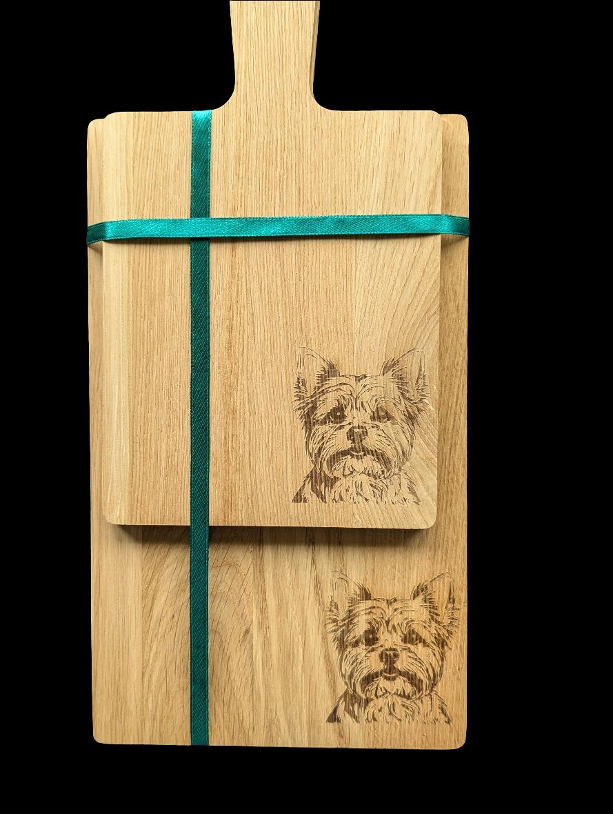 Yorkshire Terrier Oak Chopping Board Set - Close Up 