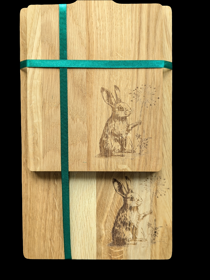 Rabbit Oak Chopping Board Set - Close Up 