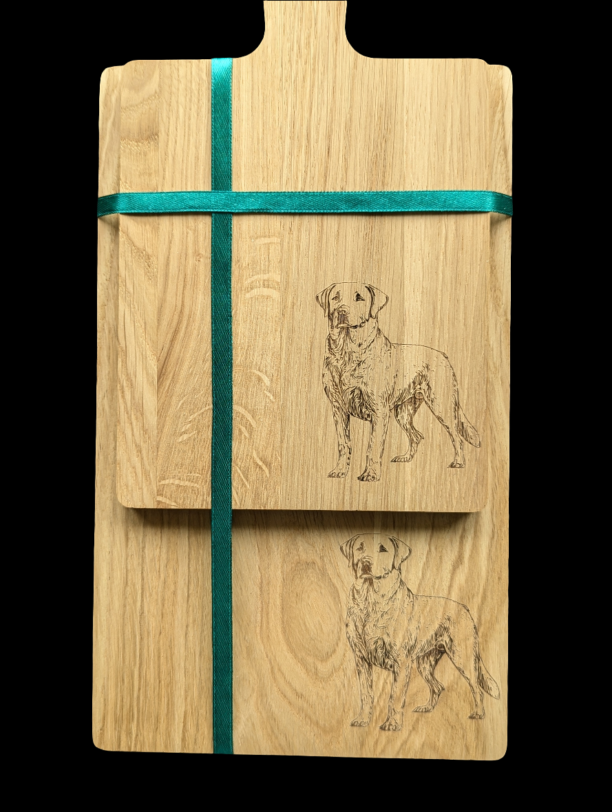 Labrador Oak Chopping Board Set- Close Up 