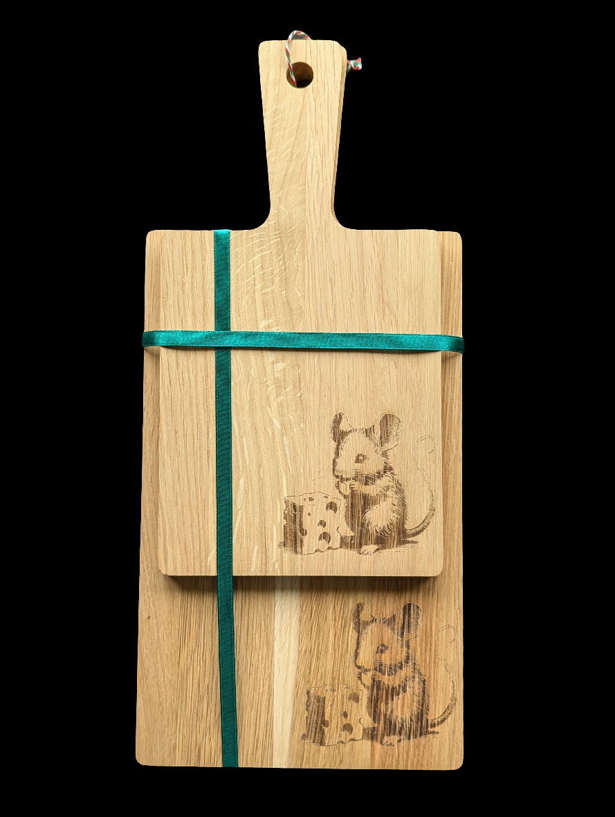 Mouse with Cheese Oak Chopping Board Set- Front 