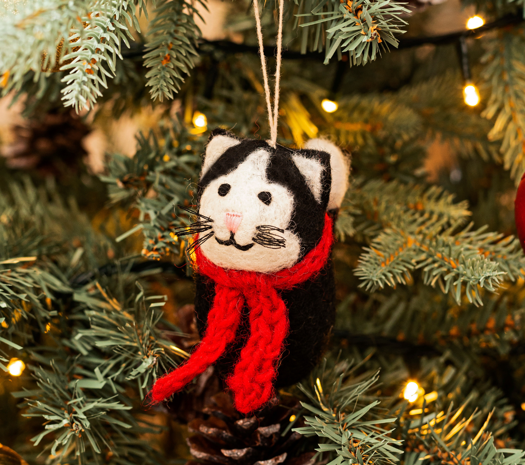 Sitting Cat hanging felt Christmas decoration