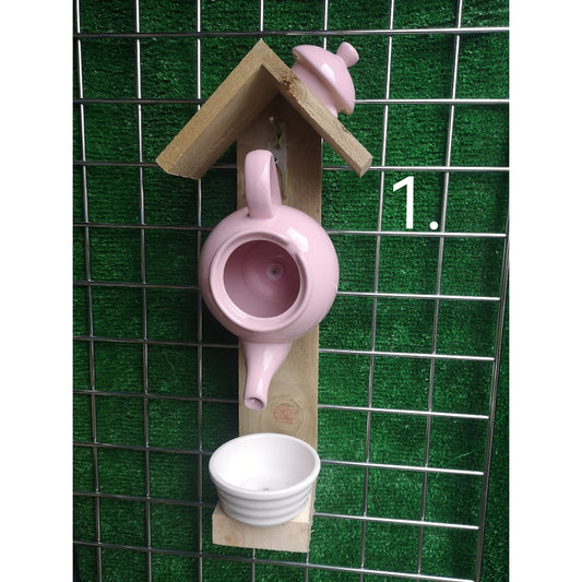 Handmade Novelty Teapot Bird Feeder (collection only) 1